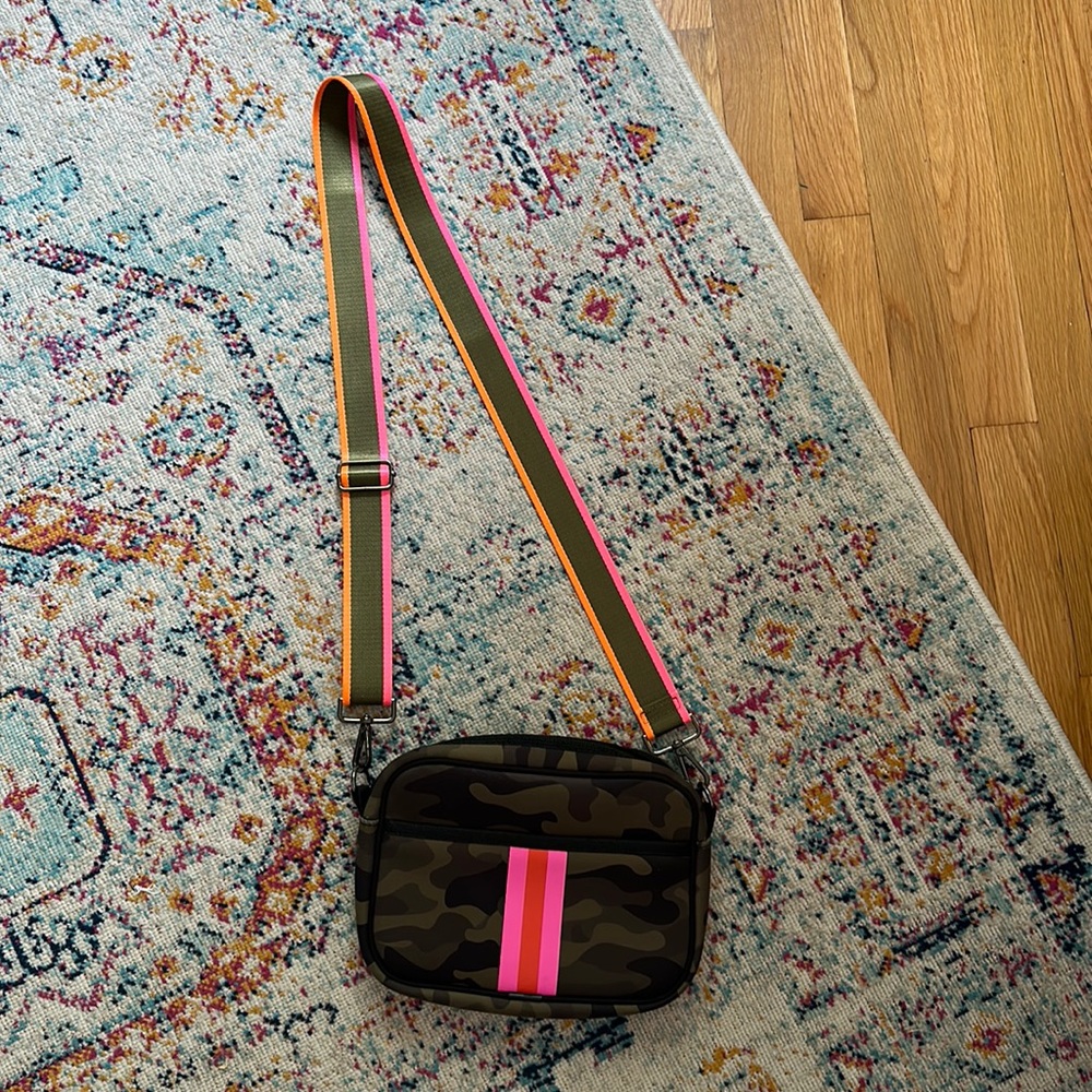 Haute shore bag